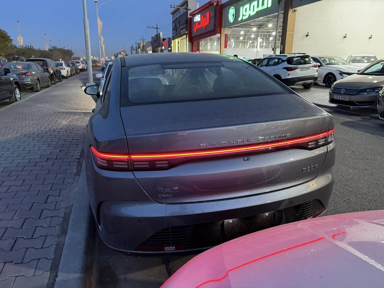 BYD 2025
ديسترون 05.  صفر كيلو متر 
كاتي تترقم شمالي 
فول مواصفات 
موجود لون اسود وسلفر
سعر ١١٩$ ورقه 
مكان سياره كركوك
للاستفسار ***********
