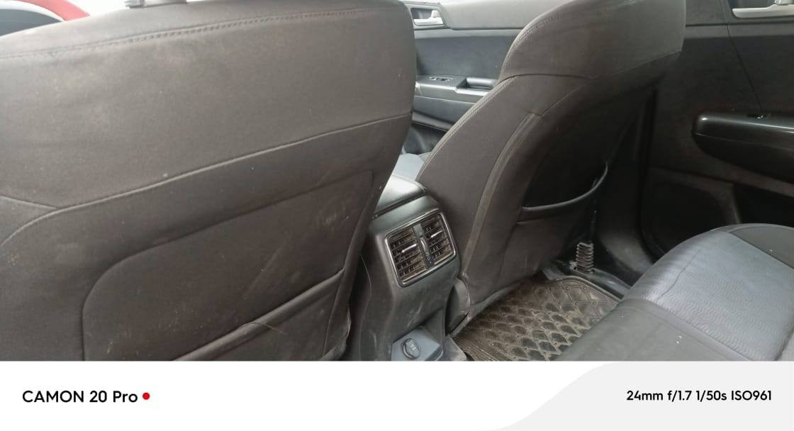 کیا سپۆرتاج 2017 ئەمریکی  پشت و پێش کەپس دو دەرگا  لای سایەق لەگەڵ سندوق بە س پەمپە لەگەل چاملغی سایەق مەکینەی gdi دەبل اکسلە سێ مۆدی لێخوریی هەیە 87هەزار مایل رۆیشتیە سەنەوی بسەر چوە تەبرید مەرکەزیە (***********) رەقەم شانسیم دانایە أربيل, العراق
