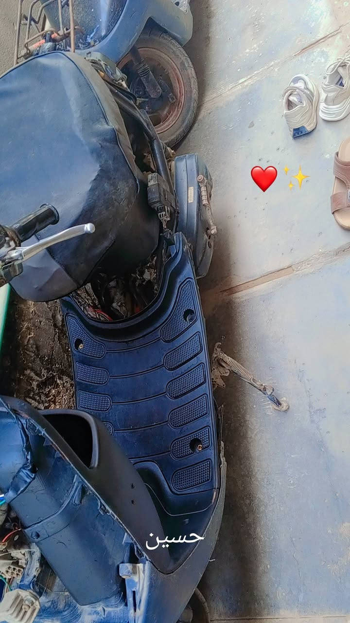 دراجة زعرة خطين شاصي مكفول مكينة ستوهة مجفتة كابريتر وكلجات جدد  جوين شفاطة فاكيوم بلك مازدة جديدة كهربايات شغالة هورن ولايت صالنصة جديدة مكينة ناعمة شلعة ومعدل سوادات جدد دراجة نقصهة كفرات وترتيب شغالة هندر واحد باي وقت السعر 110 وبيهة مجال قليل مو شراي لاتراسل رجائان  مكاني ديوانية جمعية شارع ملجاء العلوية  *********** بي واتساب
