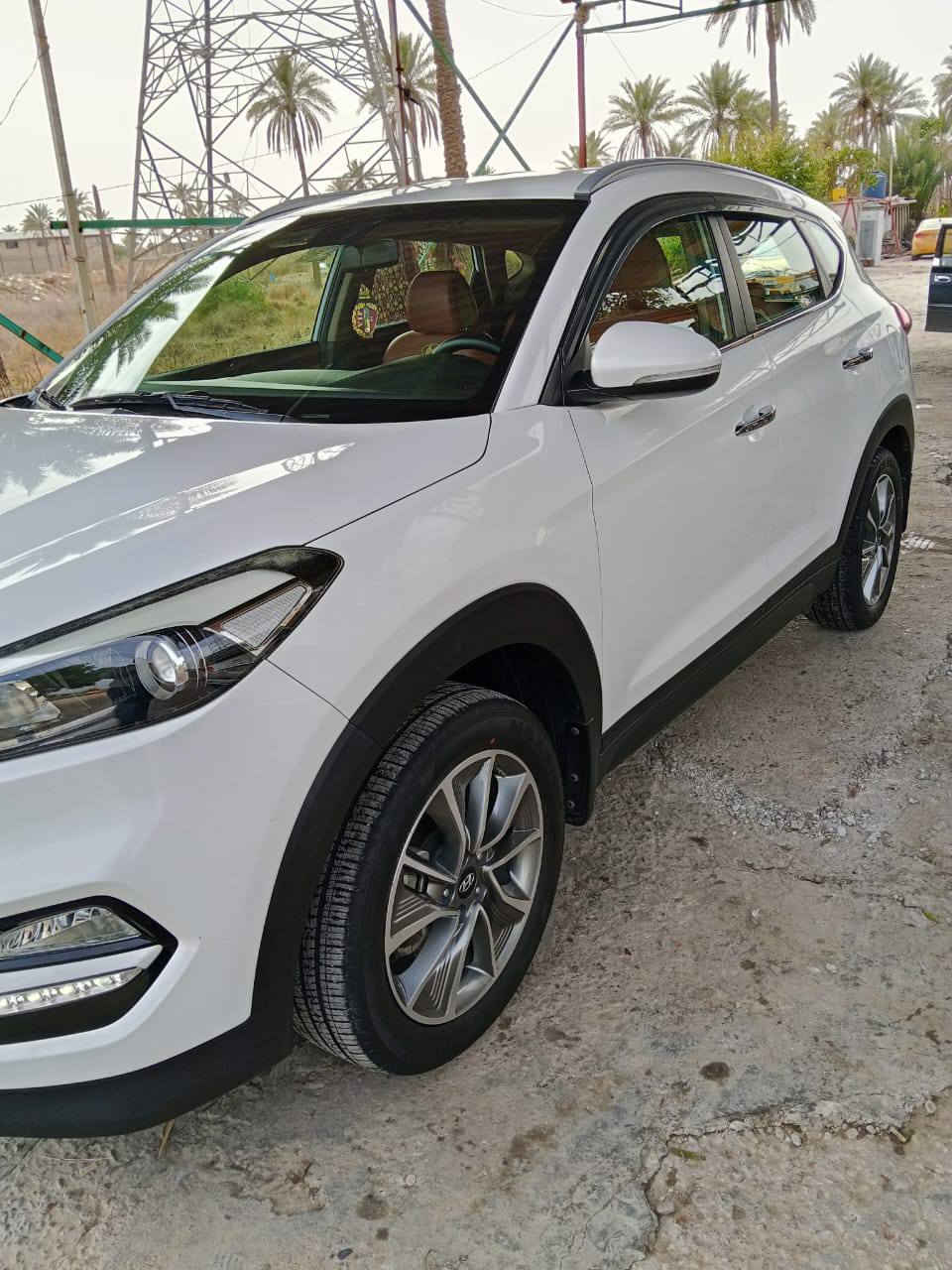 توسان 2018 خليجي مكفولة من بارد وصبغ وتبديل رقم  بغداد جديد مشروع وطني ماشية 107 محرك مامفتوح حدادية وضع شركة السيارة بإسمي مكان السيارة كربلاء طويريج للاتصال ***********
