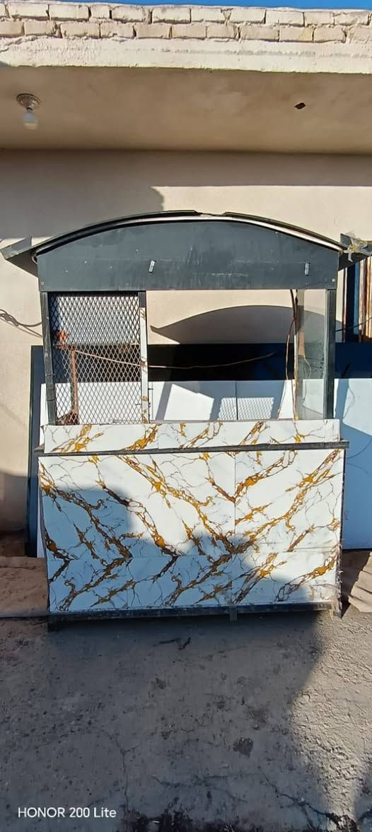 السلام عليكم حبايب كشك نضيف وجديد  ومرتب  وحلو مكانه ميسان  350وبي مجال كلش ستفسار ع هل رقم ***********
