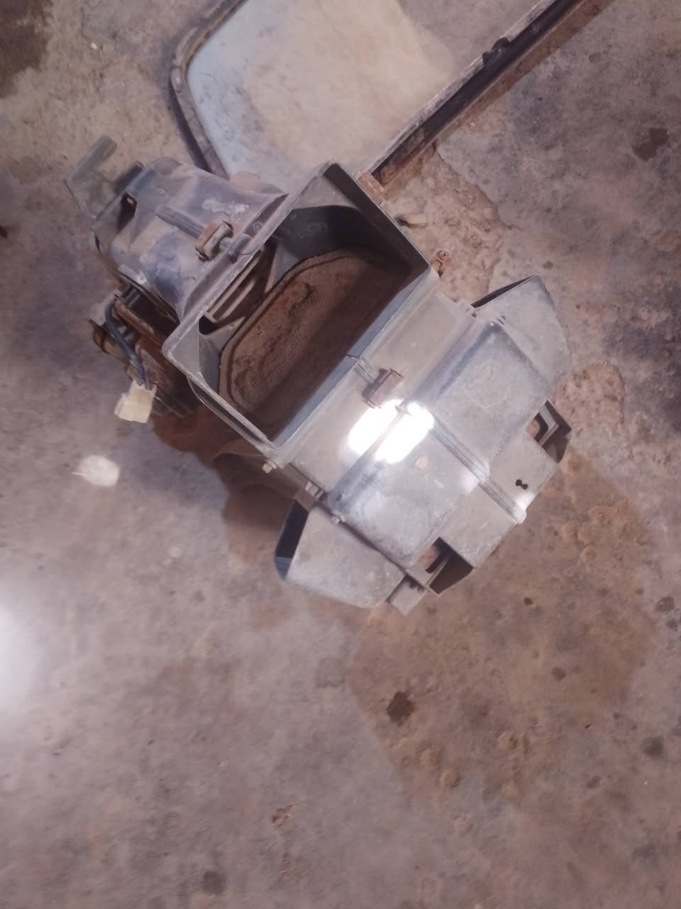 السلام عليكم عندي جاردن بيكم 82 عند بيجامات البوب جاما خلفيه بنزات بريك تانكو بنزين وياله واير اثنين باور انبار بريك العنوان المشاهده***********
