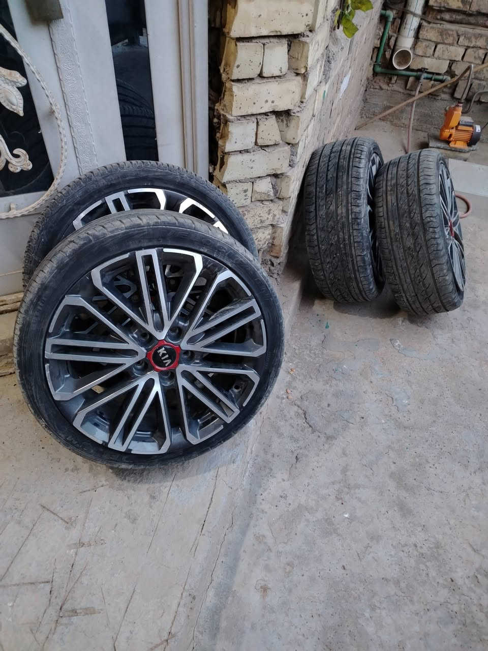 السلام عليكم
تخم ويل كب ١٨ فورتي GT اصلي أمريكي مكفول بدون عواج ولا فطر ولا تصليح نظيف جدا + تخم تاير جديد
السعر ٤٥٠ الف للبيع فقط بدون مراوس
مكاني بغداد الدورة ***********
