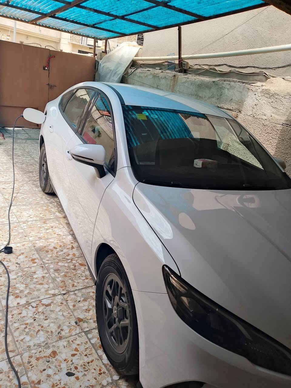 السلام عليكم بي واي دي للبيع. ماشيه 1400جديده وضع شركه بيه اشويه بل دعاميه من جوه شخوط بس ما مبينات السعر 19مليون 800 رقمي ***********
