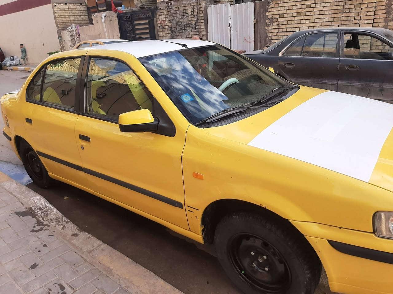 سياره سمد 2010 كامله مواصفات كير ومحرك بلادي حداديه خير من الله تخم تاير تبرد فول نضيفه جد رقم بغداد سنويه ال 2027  فقط مصبوغه لجماليه بدون ضربه مكان بغداد منطقة العبيدي شارع الجامع سعر 30 وبيه مجال بسيط حق الجيه  الاتصال والأستفسار:ابو علي ***********
