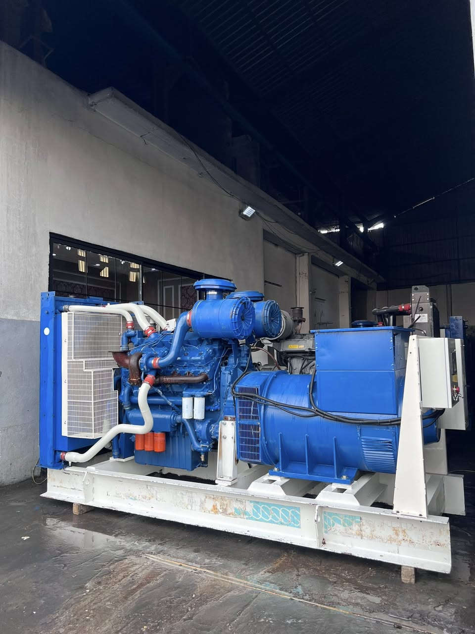 Perkins 3012
800KVA
***********
***********
