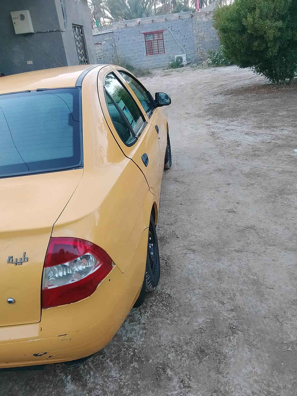 السلام عليكم ورحمة الله  وبركاته
سيارة تايبه للبيع الموديل 2015
الضرر جاملغ الخلفي المكينه بيهه تبخير 
حداديه فول رقم بغداد انكليزي باسمي 
تحويل مباشر السعر 40وبيه مجال الاستفسار الاتصال على الرقم ***********
