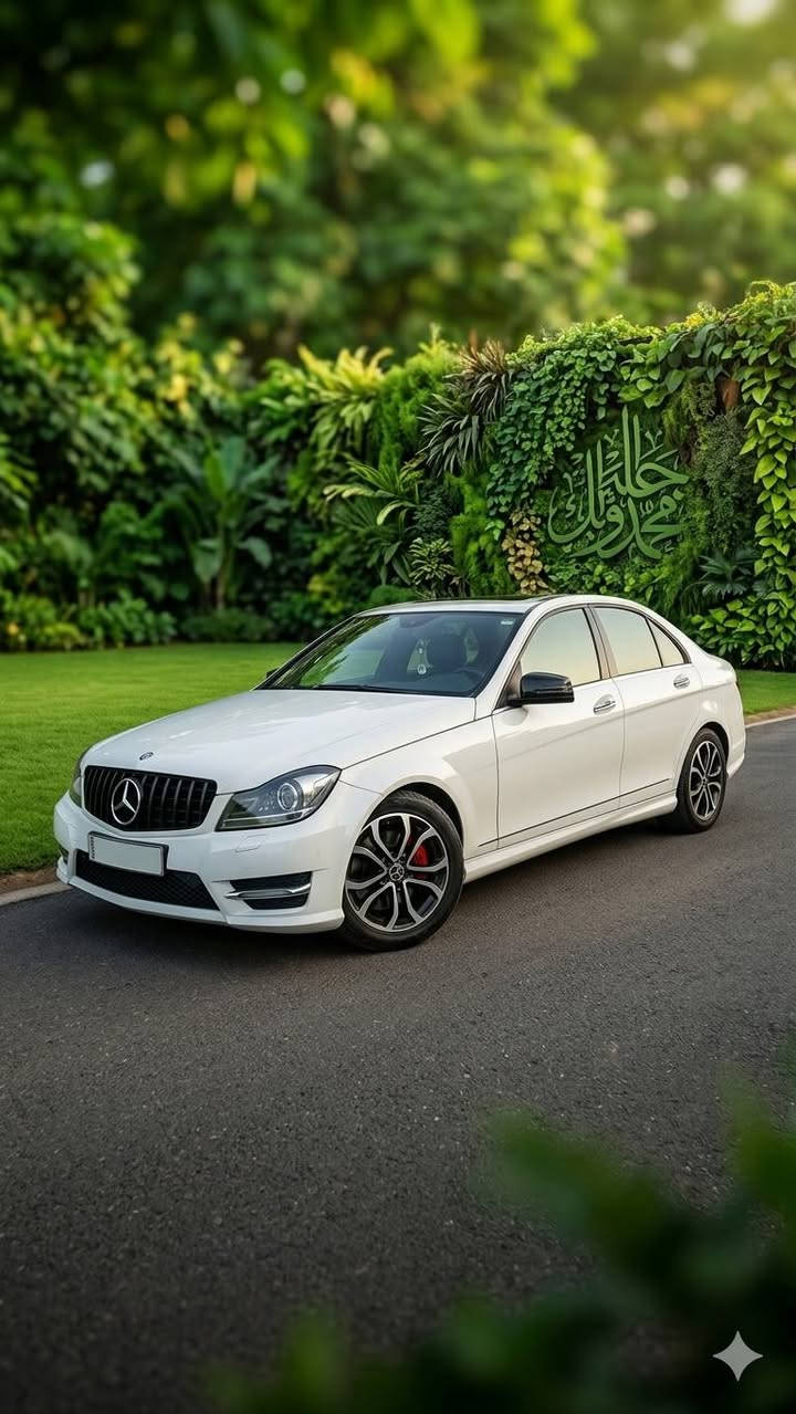 مارسيدس c 350 موديل ١٠  من نوادر فول مواصفات للخير تمل وماتخلص الموصفات وارد امريكي حادث  جاملغ خلفي وحزام صبغ لجماليه..مابيه اي نقص سياره مال جناي خير من الله مكينه ٦ بيه شلعه شك الكاع ... 
مكان بغداد 
***********
