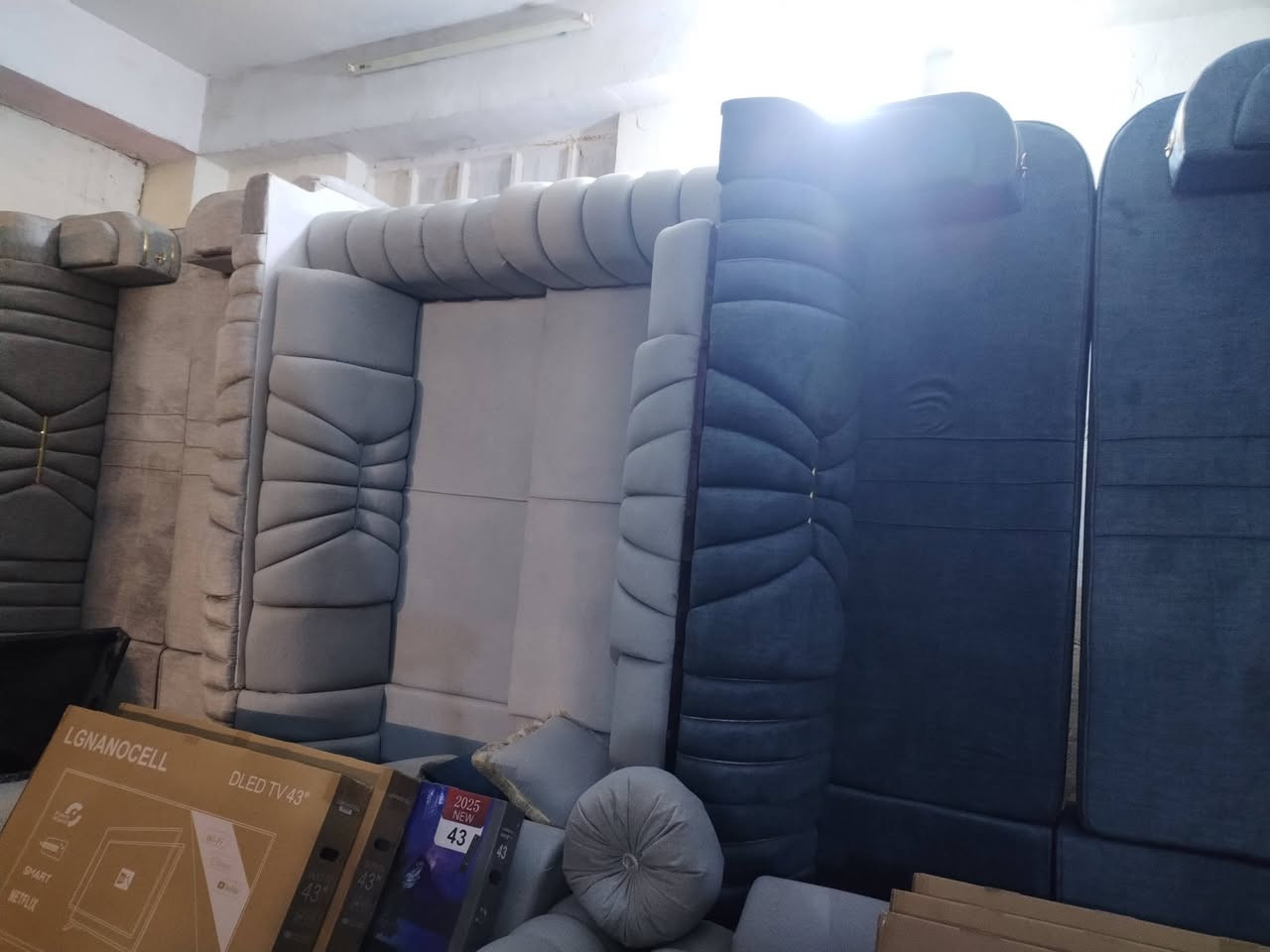 معرض الزهور الأثاث المنزلي
تخفيضات على جميع الموديلات الي موجودة بل معرض
تم وصول وجبه جديده من ديوانت موديلات جديده وحديثه وكلها شرط وضمان متوفر كادر خاص لاخذ لقياسات لخاصه متوفر مراوس قديم بجديد متوفر خدمه توصيل كادر خاص لاخد لقياس طول الوقت
العنوان تكريت الزهور  للاستفسار خاص او اتصال *********** متوفر وتساب
*********** وتساب واتصال
