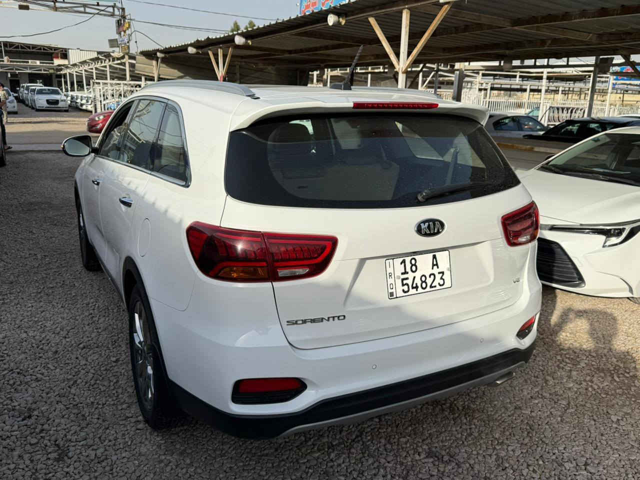 السلام عليكم 
للبيع سورنتو 18 خليجي 
فول مواصفات 
مكفوله ولسونار موجود 
رقم بابل باسمي 
6 سلندر 
7 راكب 
بنراما 
كشنات كهرباء 
كامره دواره 
جنطه كهرباء 
شكل ال 20 
السياره موجوده بلحله 
السعر 235  وبيها مجال 
لاستفسار ***********
*********** حلة, بابل
