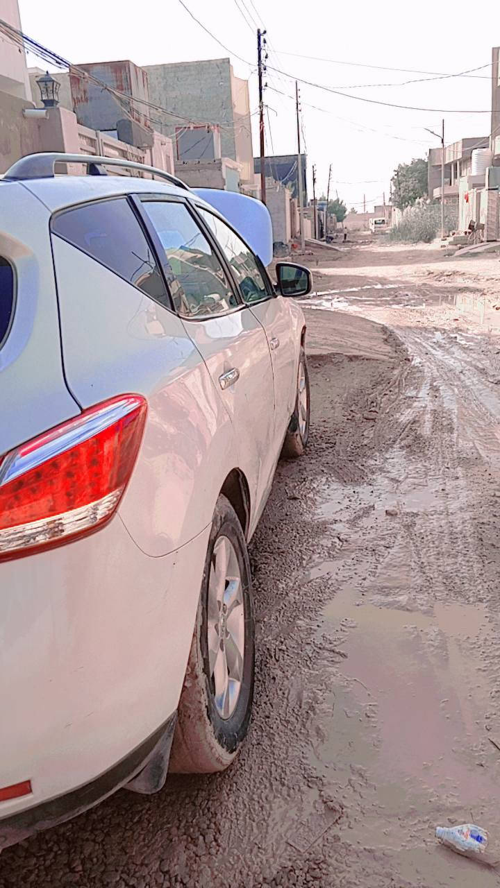 السلام عليكم عندي سيارة نيسان لفين وثنعش رقم بغداد سعرها 85 بيها مجال لي ريدها ينتصل عل رقم ***********
