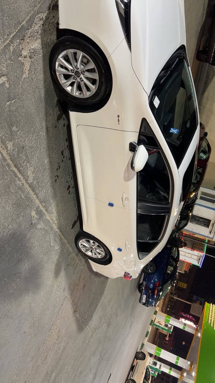 سلام عليكم كورلا هايبرد
مديل 25 جديده معنه الكلمه 
سياره مشيه 45 وجاهزه 
رقم بصره حره راعيها يمي 
سياره شكل الخليجي 
مكفوله كفاله عامه ما عده طخه 
ومصورها الكم وضاله على وضعيتها 
كشنات جلد وتحكم 
وتعرفون موصفاتها بعد فول موصفات 
مكان سياره بصره 5ميل 
سعرها قفل قفل قفل. 45
لا تسولف جوه 45 ورقه ما طيح 
رقم تليفون فقط متواجد 
اسيا.    ***********
الثير      ***********
متواجد واتساب وتصال فقط
