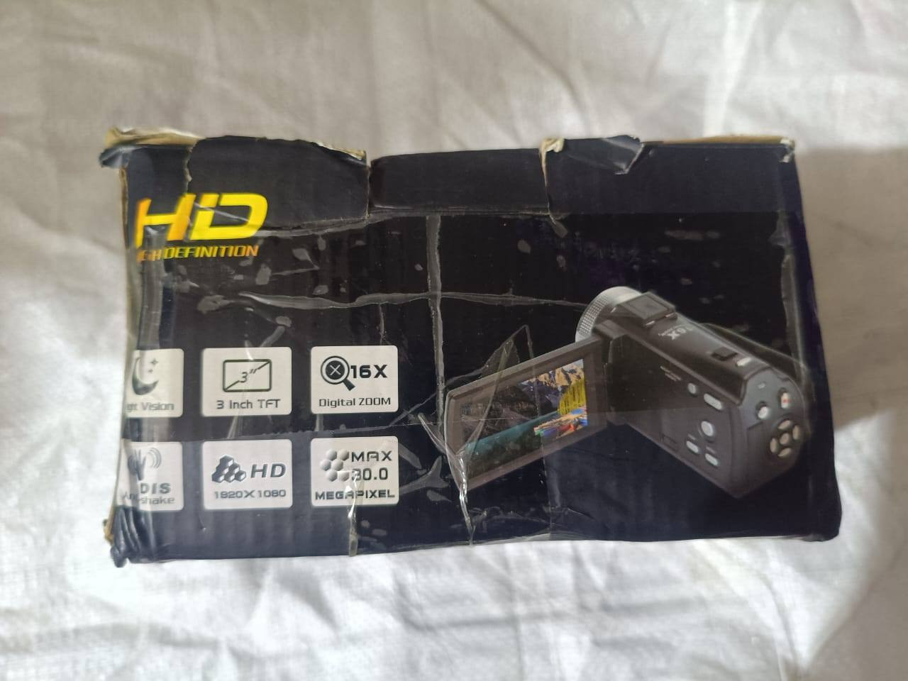 كامرة HD ديجيتال رام بكارتونتها مع كافة الملحقات واضحه بالصور
جديده بمعنى الكلمه 
السعر ٥٠ للحجز والاستفسار مراسله الصفحه


**إذا كنت صاحب هذا الإعلان وتريد حذفه لأي سبب، رجاءا أرسل رسالة إلى الدعم الفني**