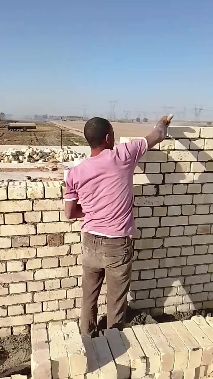 السلام عليكم قادر بناء مصري شغل درجه اولى تسليم مهندس وشعر مناسب الجميع ورقم الواتساب
***********
