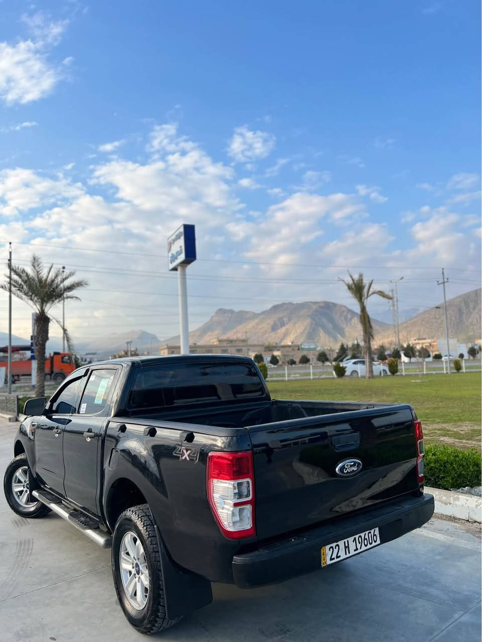 فۆرد ڕەنجەر مۆدیل ٢٠١٣ گاز انجیکتەر و سۆۆەر گێر مەکینە ئەکسل بەشەرت سەنەوی تازەیە بەناو خۆم وەیە تایەی تازەی لوژێر دایە ویل کەپە کامل جوانکاری بۆ کراوە ٢ پارچەی بۆیاغە بێ دەعم بێ لێدران نرخ ١١٠ مەجال ژ.م*********** رانية, السليمانية
