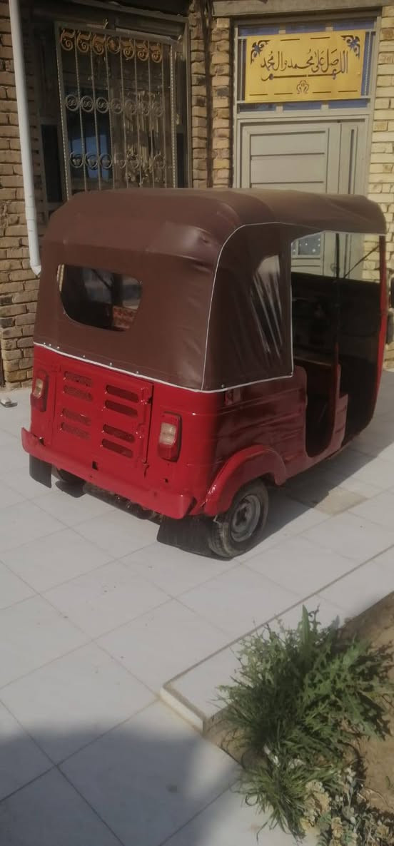 السلام عليكم تكاتك للبيع 2017.2018.2020المكان بابل القاسم الاستفسار ***********
