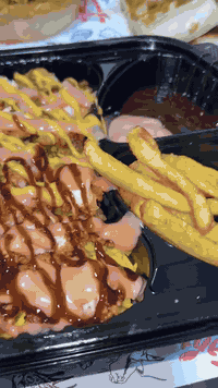 بركر الملك الطلب عليكم والطعم والتوصيل علينا  رقم الحجز07884022240