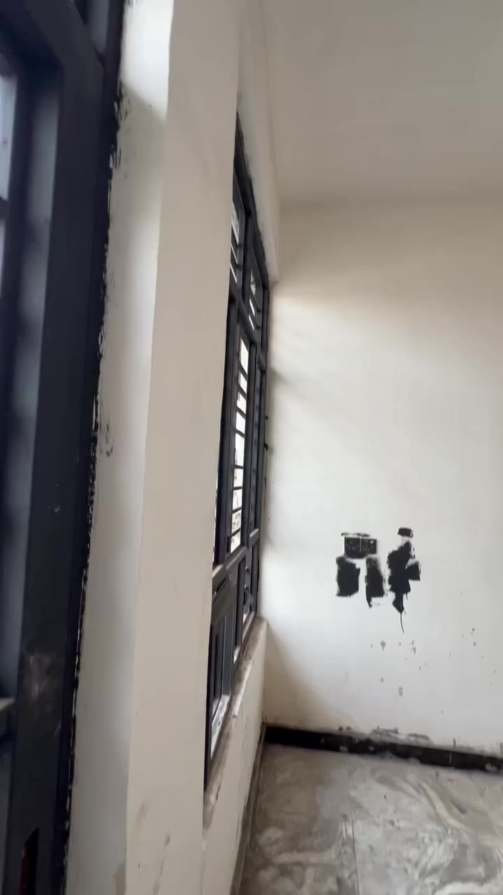 سلام عليكم بيت مساحة ٥٠ متر صالة مطبخ غرفتين نوم حمام منور البيت تسليم مفتاح مقدمة ٢٥ مليون سعر الكلي ٤٥ طابو زراعي سند ٢٥ حق تصرف في منطقة الدوانم قرب شرطة الخامسة البيت كامل بي ملاحضات بصيطة    و قطع أراضي سعر ١٠٠ متر ١٥ ول ٥٠ متر ٨ ملاءين    الاستفسار *********** واتساب موجود 
حياكم الله
