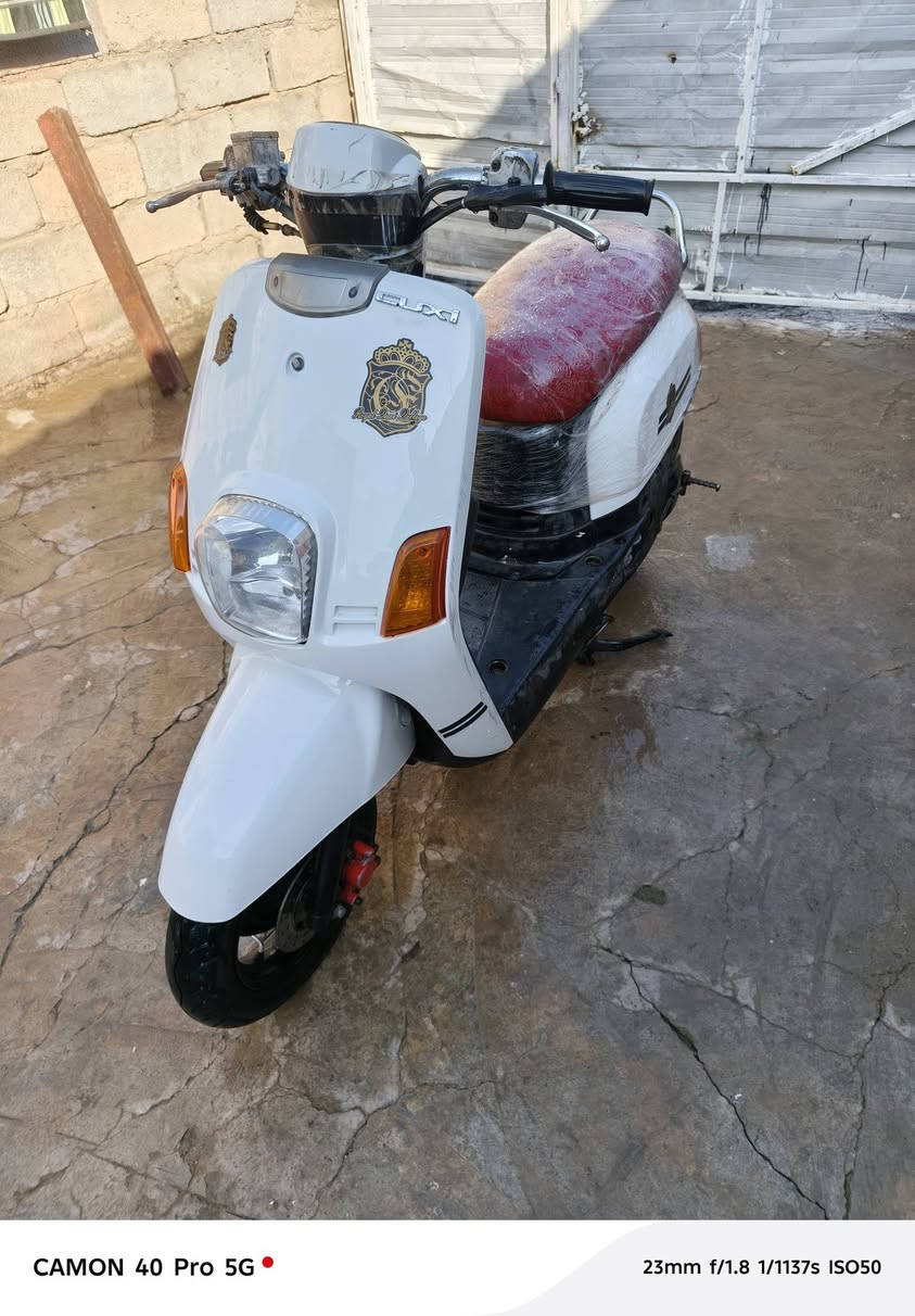 سلام عليكم للبيع  دراجه بوليس نضيفه مامفتوحه كله ابلاد سلف كابريتر ابلاد كفرات ابلاد ختم واحد موديل 2008 السعر750 وبيهه مجال


**إذا كنت صاحب هذا الإعلان وتريد حذفه لأي سبب، رجاءا أرسل رسالة إلى الدعم الفني**