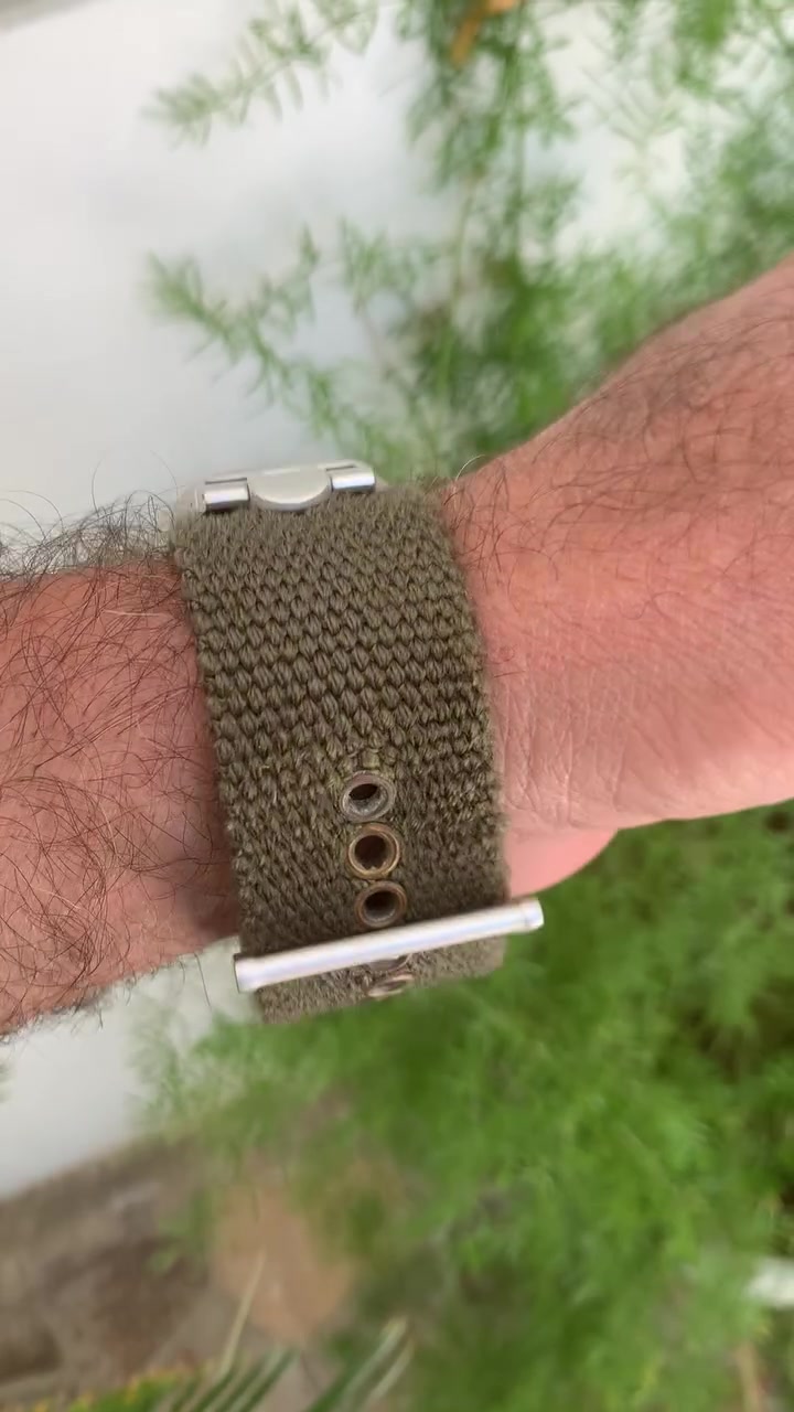 Swatch boxengasse2015🇨🇭🇨🇭🇨🇭🇨🇭
سواج سويسري اصلي كوارتز مكينة ايته
اخت جديد 
دزاين عسكري
ستوب وج كرونوكراف
قياس40ملم


**إذا كنت صاحب هذا الإعلان وتريد حذفه لأي سبب، رجاءا أرسل رسالة إلى الدعم الفني**