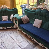 نص تخم 5 مقاعد للبيع مابي ضرر السعر 55 ألف المكان بغداد للاستفسار الات...