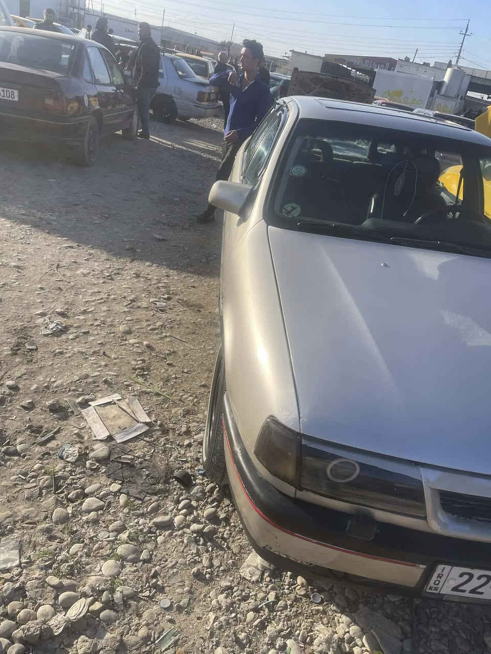 سلام عليكم اخوان اوبل فكتره موديل ٩١ هزه براد سنويه جديد لحد ٣١ دفتر بنزين بيها  تخم تاير جديد صدر حداديه جديد مكينه و كير بل شرط محرك 20 كير عادي ضربتها فقط باب السايق ومبدل باقي السياره جديده بدون خياس بدون جراد مكاني كركوك سعر ٤٨ وبيها مجال رقم ***********   *********** واتساب
