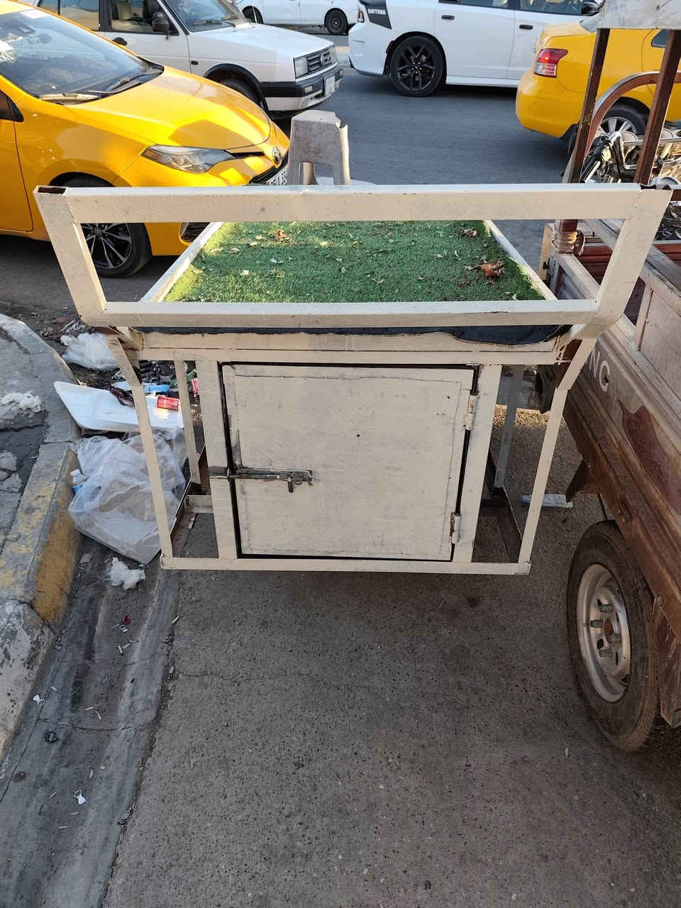 عربانه للبيع تفصال على ايدي مو مال سوك تواير جديد وبيه جوه مخزن كامل الشراي يجي خاص رقم*********** كركوك
