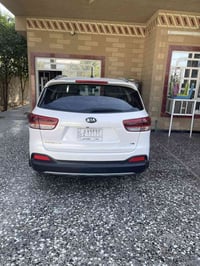 سورنتو • فول مواصفات • ١٠٠٠٠٠ كم