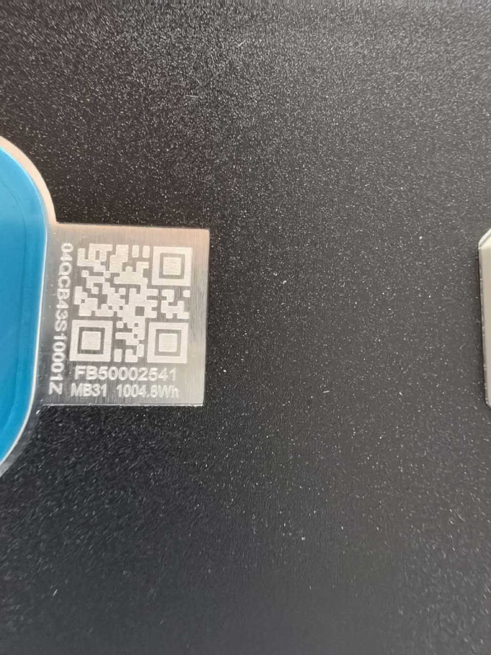 EVE's new Class A 314Ah square lithium iron phosphate battery uses MB31 large single-cell energy storage cells.


**إذا كنت صاحب هذا الإعلان وتريد حذفه لأي سبب، رجاءا أرسل رسالة إلى الدعم الفني**