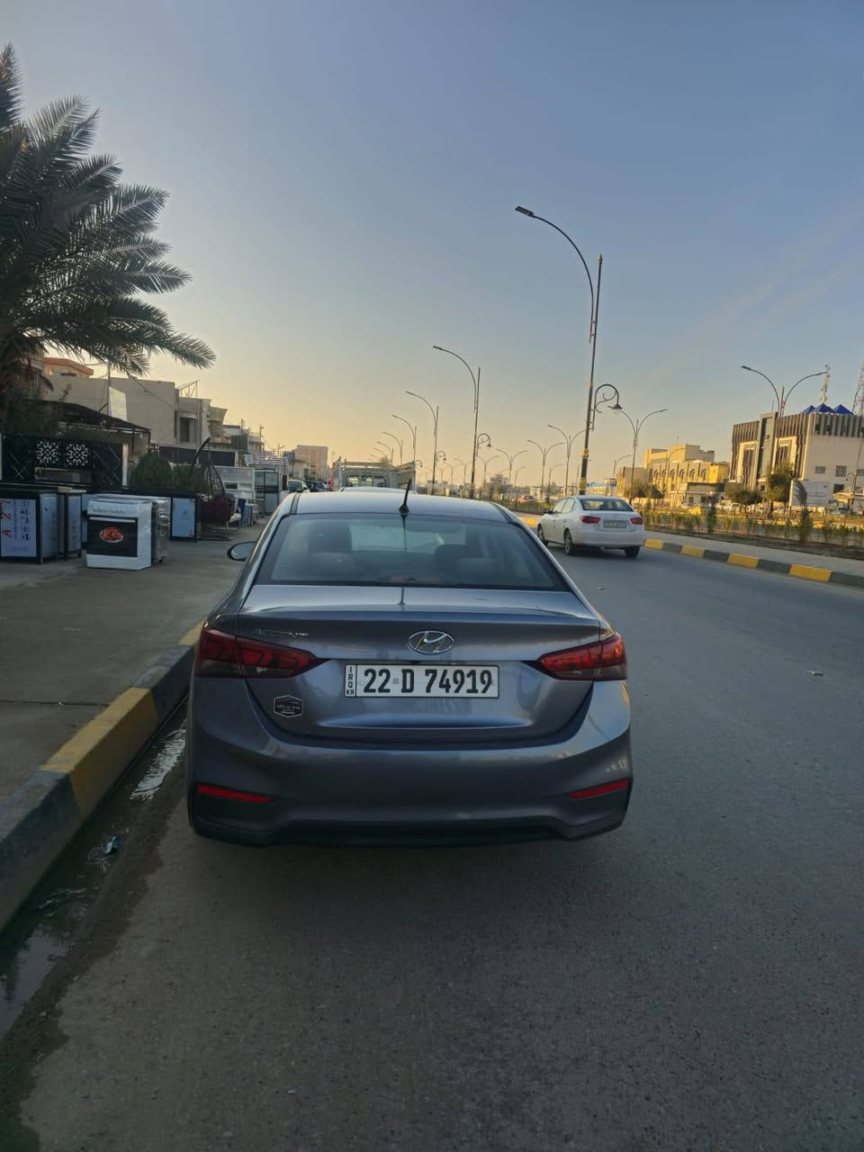 السلام عليكم اكسنت 2020 للبيع
الضرر باب وجاملغ
ماشيه 49 الف ميل
السعر 120 
مكاني الموصل للستفسار ***********
