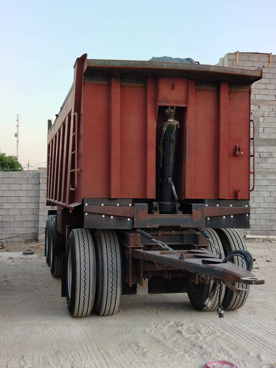 السلام عليكم مقطوره للبيع محورين تخم تاير جديده سعر : 235  رقم الهاتف : *********** /***********
عنوان : بصره الزبير
