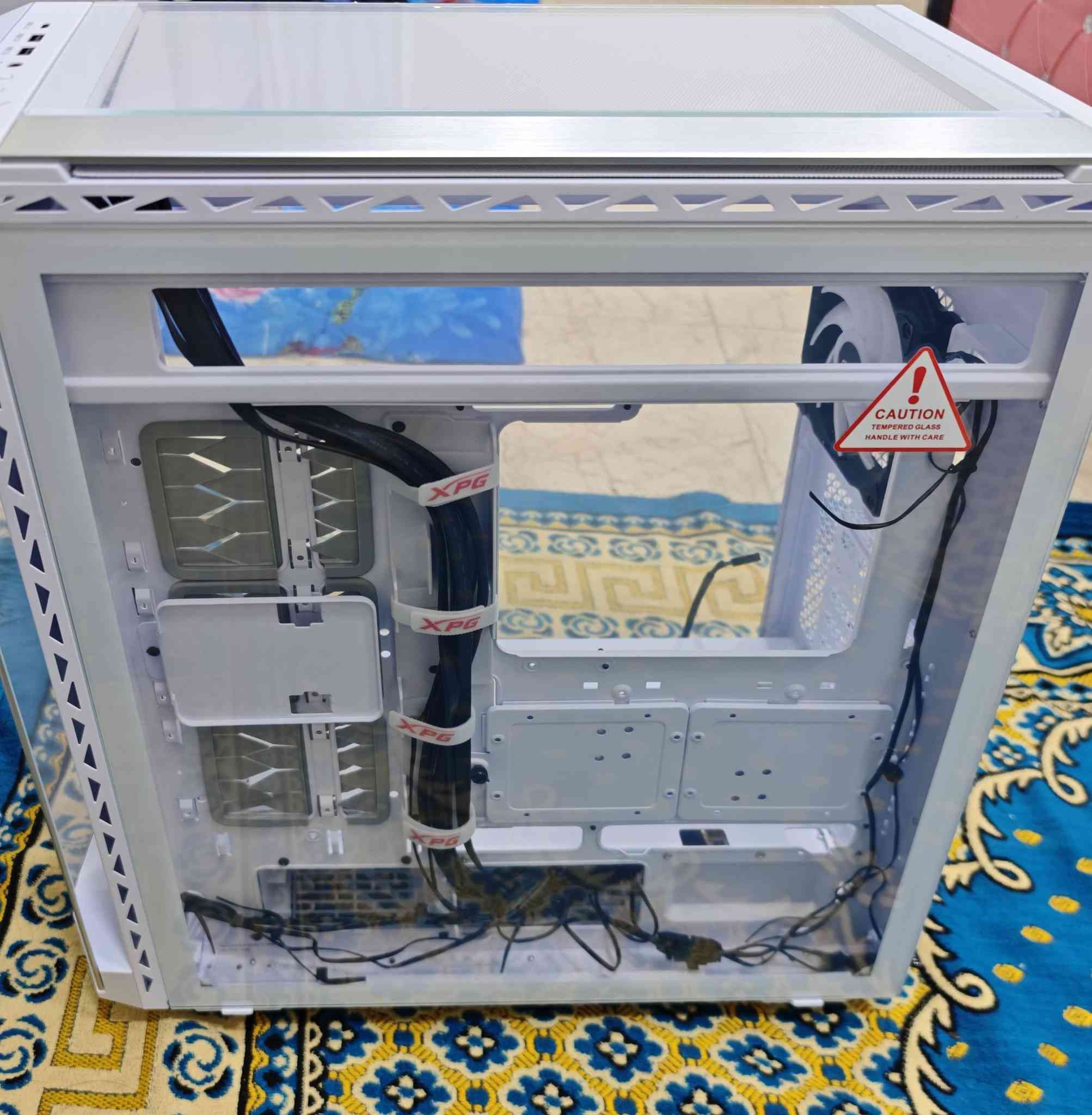 السلام عليكم للبيع
كلها جديدة بالباكيت

الكيس 200 الف 2 xpg battlecruiser

التبريد (مائي) 300 الف Thermalright 360mm رقم *********** مكاني البصرة
