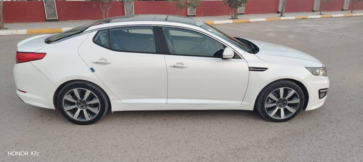 سلام عليكم
سياره: اوبتيما Optima
موديل : 2012

وارد خليجي

محرك السيارة :  2400 دوش
الرقم : بغداد تحويل ثاني يوم السياره باسمي
المواصفات : فتحة سقف بانوراما
مرايات شفط
 سياره تشغيل بنظام بصمه
لايت زنون ابيض
رقم انكليزي سنويه ٢٠٢٨
هزه جديده 
حالة السياره: نظيفه بدون صبغ عام ( فقط جاملغ خلفي جه السائق وبنيد مرشوش) بدون ضربه السياره مكفوله من الضربه ايرباك سليم السيارة احلى من الصور 
رقم الهاتف :*********** 
السعر  : 127 وبي مجال للشراي
