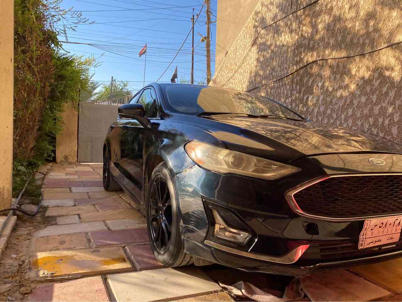 للبيع
فورد فيوجن 2020
فول مواصفات مع فتحة سقف
داخل رصاصي واسود 
سستم سماعات 11 سماعه سوني
 شاشه ديجيتال ودعم
ابل كار بلاي واندرويد اوتو
ويل 18 بلادي
رادارات جانبيه واماميه  وكاميرة خلفيه وحساسات 
نظام مانع تصادم وبريك اوتو مع تحذير
السياره محرك كير ومكينة ممتازه
مكينه 1.5 تيربو  
ماشي 57الف ميل
حادث امريكا جاملغ وبنيد جهه السايق
بيها كم قطعه صبغ ابيع حزام 
رقم بغداد سنويه جديد 
السعر 92 وبيها مجال بسيط حك الجيه
عنواني بغداد 
*********** بغداد, العراق
