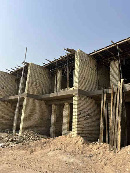 السلام عليكم بيوت وقطع راضي في الحريه في غزاليه طابو زراعي سعار مناسبه ع هاذا رقم ***********
