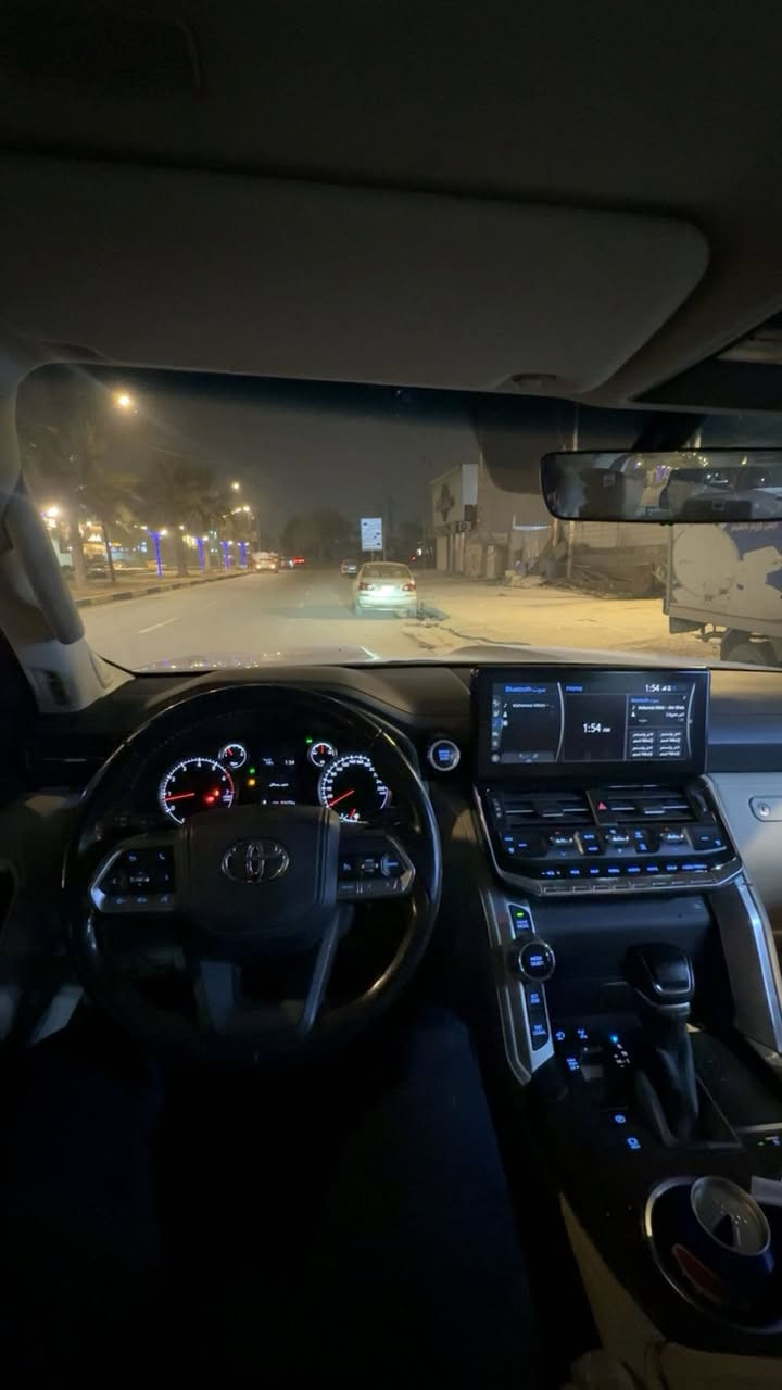 سلام عليكم للبيع تيوتا لاندكروز 2024 🖤
لمتد SASفول توين تيربو بلاك ادشن. ام الضمان
فول مواصفات للاخير     مغلفه PPF
 مكفولة كفالة عامة. فقط بيها اثر حالوب خفيف جداً .ومصلح ممبين ابداً لباقي على وضع شركة ❤️
٤ كامرات 
خزن ميموري
جميع الكشنات كهرباء 
جنطه شفط 
رادار خلفي 
حساس امامي خلفي 
جلد شاحن 
كشنات تدفئه تبريد 
ستيرن كهرباء 
مري شفط 
٥ بصمات
٣ شاشات تطبيق 
توقف ذاتي 
١٩ سماعه

باقي المواصفات معروفه 
.السعر . 710 ورقة. فقط 🤍. 
لاستفسار 
***********
