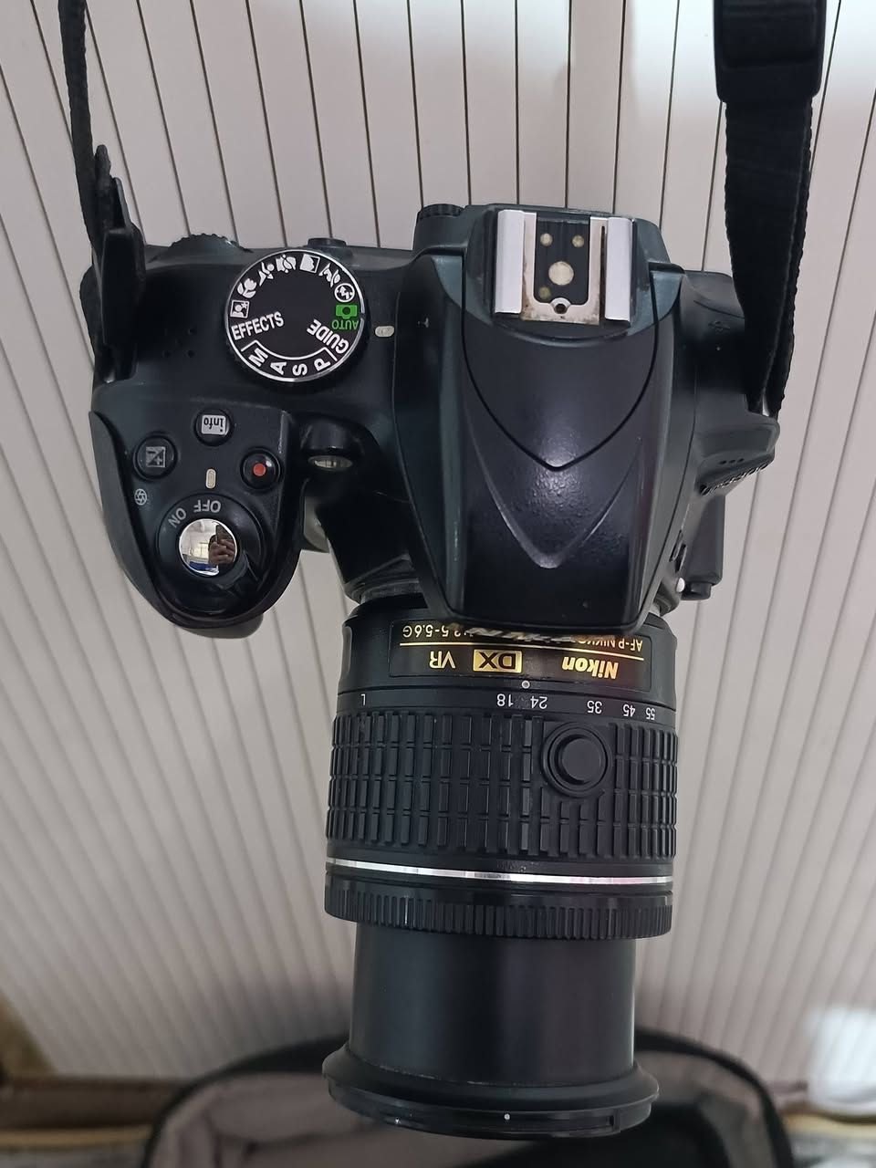 نيكون D3300. للبيع ***********
