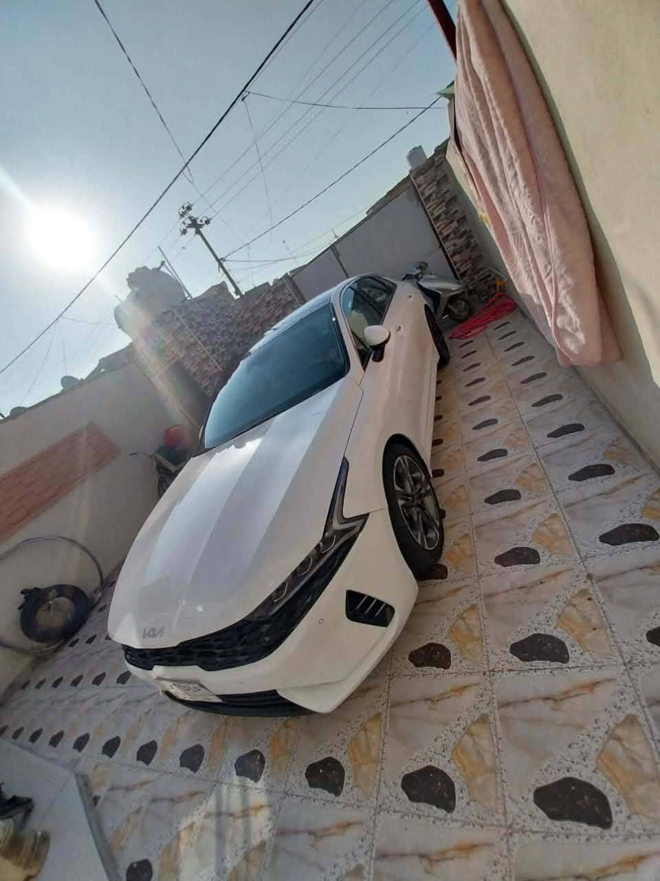 للبيع كي 5 موديل 22 رقم بغداد حره متواجده في البصره وارد امريكي***********السعر 175
