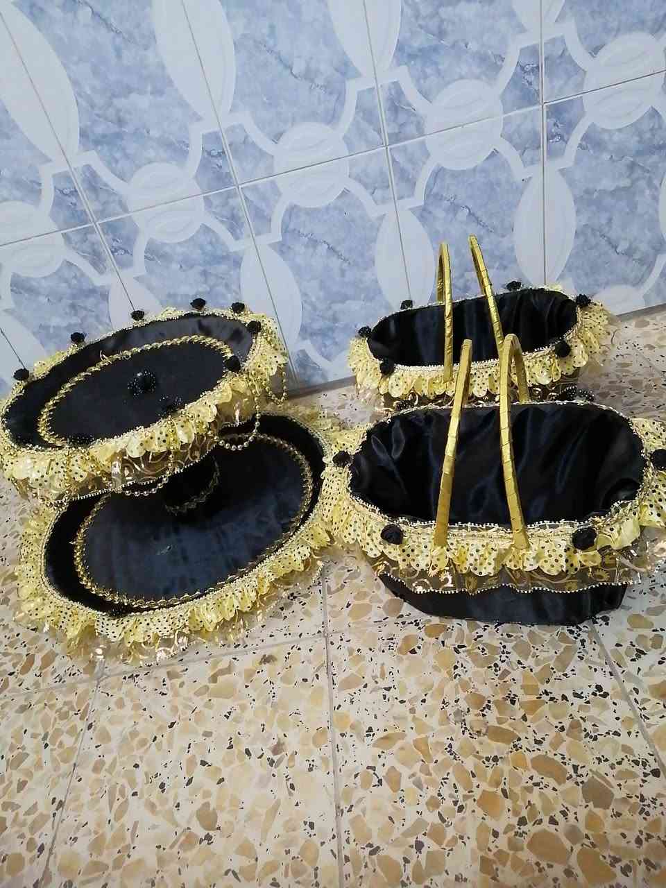 طلبيه زبونتي 🌹🌹
صينيه طابقين 
2سلات للتوزيع  
يارب الاجر للجميع 🌺
عندج قرايه بيتج وحابه تكونين مميزة بتحضيراتج!! 🌷🌷
لا تحتاري ويانه تجهيزات ام الاكبر 
مستعدون لتجهيز كافه مستلزمات محرم  
من توزيعات 
مجسمات متنوعه 
كريكوت عبدالله الرضيع 
سلات توزيع 
قربه الماء ابا الفضل العباس 
صواني طوابق
تنور الزهراء 
كفوف ابا الفضل العباس 
صواني عاديه 
توزيعات لعابات السيده رقيه 
شموع للتوزيع 
راس الامام الحسين 
بخور للتوزيع 
واسعار كلش مناسبه موجود توصيل لجميع المحافظات العراق 🇮🇶
للستفسار والطلب يرجى مراسله الصفحه.......#اكسبلور #اكسبلور #واسط #خياطه #هاشتاك #اعمال يدويه #اكسبلور


**إذا كنت صاحب هذا الإعلان وتريد حذفه لأي سبب، رجاءا أرسل رسالة إلى الدعم الفني**