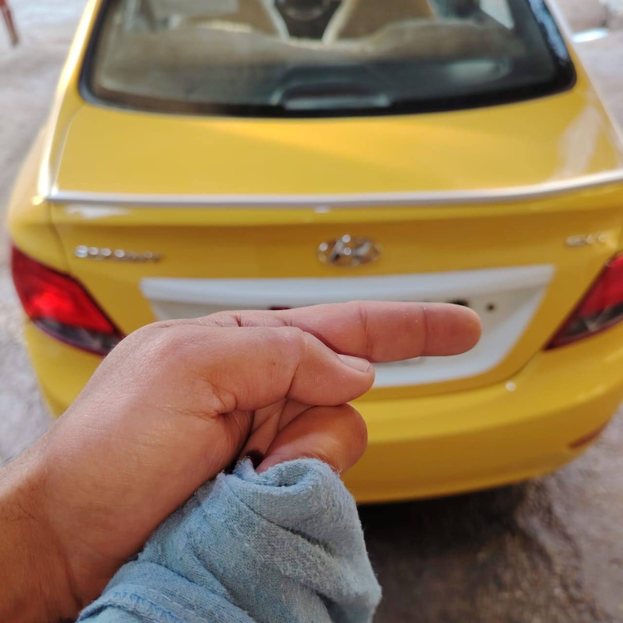 سلام عليكم اكسنت خليجي ٢٠١٢ اصل ابيض كير محرك كفاله تبريد كهربايات فول تخم تاير توا شاده دواخل دوشمه كاعيه سياره كلش جديد حله من صور سنويه جديده ل ٢٧ توا مصفرها من كلشي مابيهه نقص اي شي شرط جاهزه من كلشي سعر ٨٠ بيهه مجال شراي تصل ***********.  *********** البصرة, العراق
