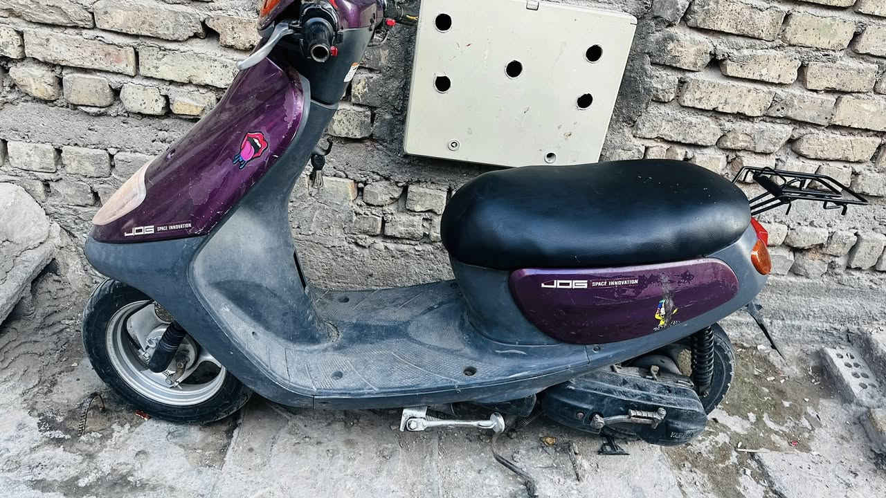 السلام عليكم ورحمة الله وبركاته
دراجة قرده. تخبل كلش نظيفه

 من شلعه لا مفتوحة ولا مجفته

 بلاديه  كلشي شغال. من هورن سلف اشاير  

مدينه الصدر. قطاع 25. ***********  لسعر 300 بيهة مجال. والله لشراية
