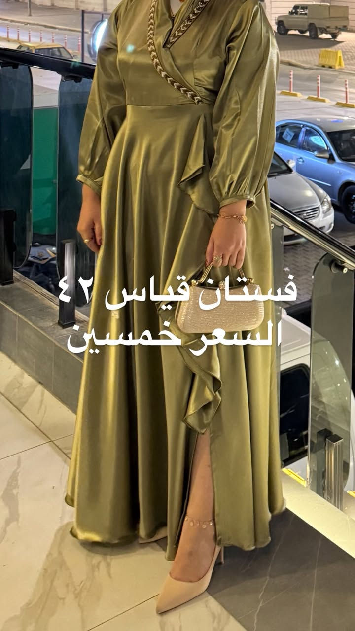 مرحبا بنات ✨🌷
فساتيني عارضتهم للبيع امانةً على لبسة وحدة /مكاني بغداد الرصافة 
التفاصيل على الصور


**إذا كنت صاحب هذا الإعلان وتريد حذفه لأي سبب، رجاءا أرسل رسالة إلى الدعم الفني**