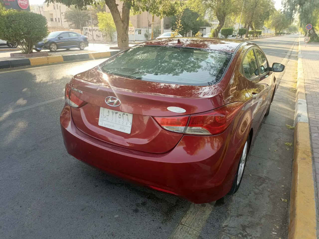 ‏النترا
محرك 1800
‏موديل 2013 
‏البنيد وجاملغ وما   واصل  لغد 
‏
‏سعر 100وبيها مجال لو مراوس سورنتو لو سنتافي وانطي فرق 
‏وسياره تبريد ومحرك كاملة  ***********
