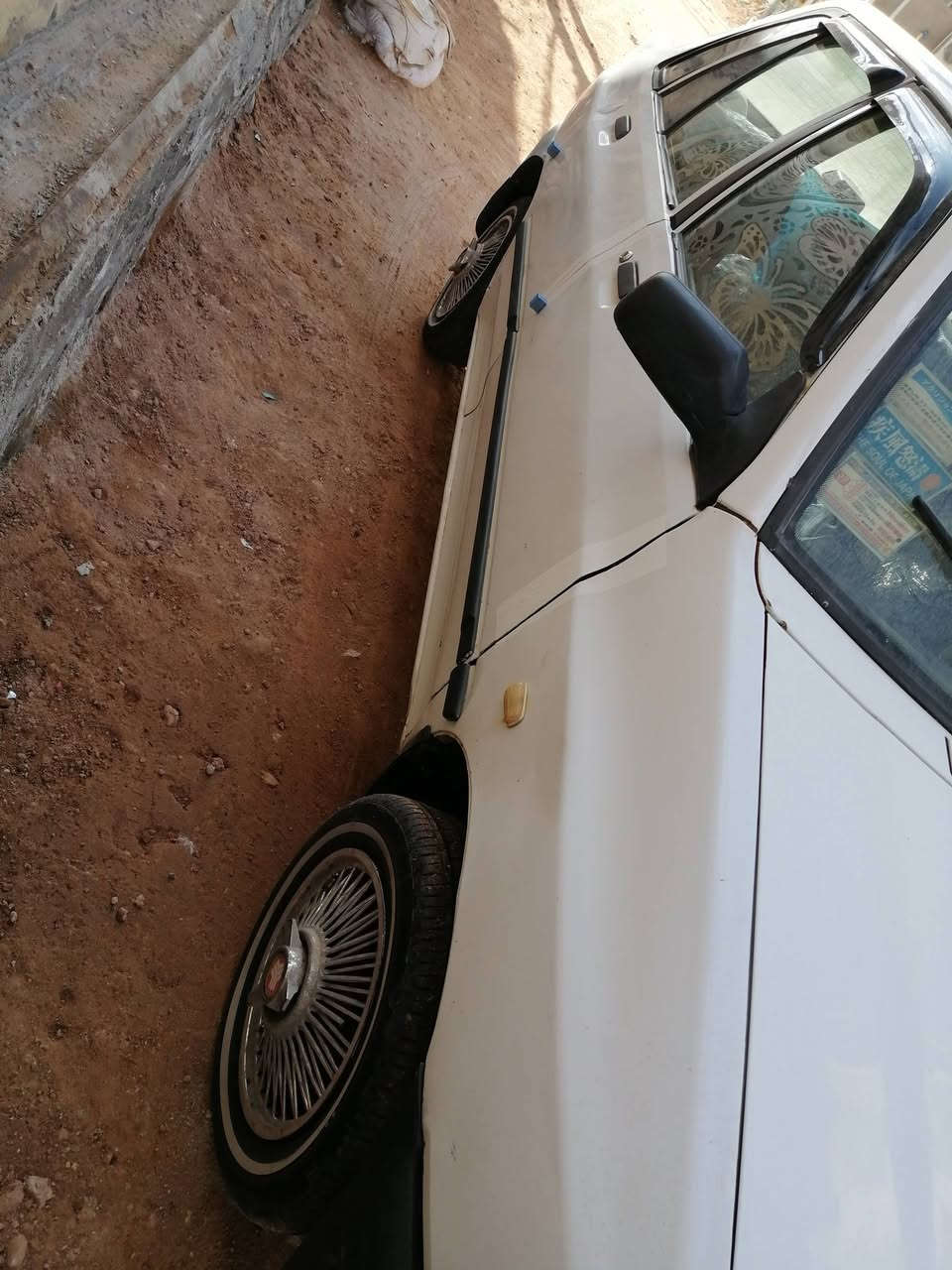 سايبه مديل ١١ للبيع او مراوس رقم قادسيه سياره كلشي مابيهه بس المكينه بيهه تنقيص *********** مداور ثاني يوم سعر ٣٠ وبيهه مجال
