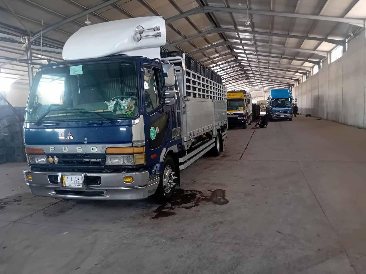 سلام عليكم سياره لبيع موديل ٩٣ رقم بصره امداور ثاني يوم مكينه ١٧ شاصي عريض سته وربع بلادي استفسار عل رقم مكانه كربلاء ***********
