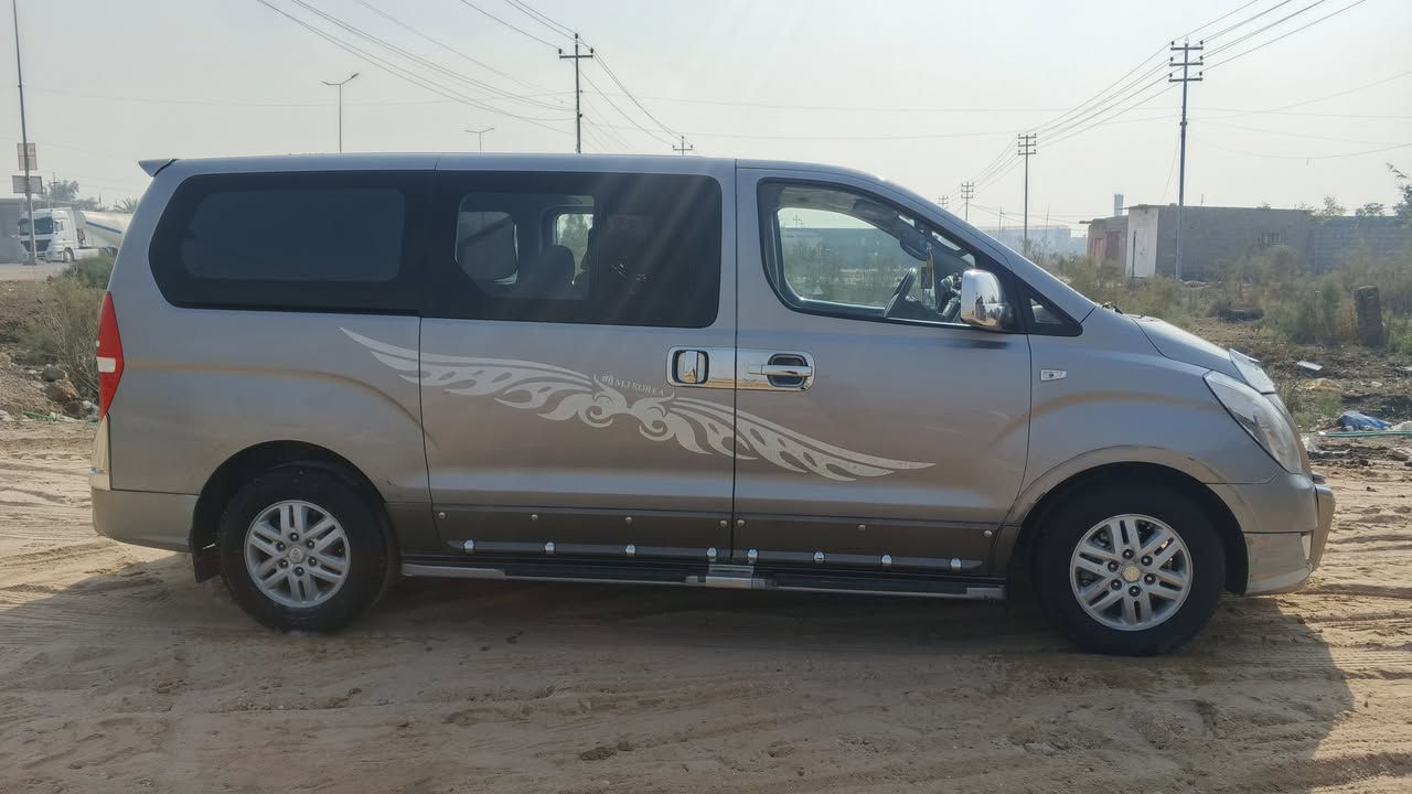 السلام عليكم ستاركس مديل16 اصل  مجول كفاله ضربه وكص وبارد سياره بيهه قطعه رش كوري والباقي كفاله برغي مامفتوح بيهه  رقم بصره راعيهه بلبصره تحويل ثاني يوم سياره جاهزه دوشمه حداده تاير كير
مكينه موجود بلبصره الهارثه  رقمي ***********
