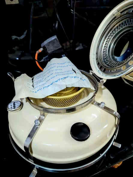 صوبة علاء الدين بالكارتون غير مستخدم 
صوبة نفطية بالكارتونة علاء الدين إيرانية غير مستخدم بالكارتونة مع كافة الملحقات للبيع للاستفسار مراسلة الصفحه او الاتصال *********** يوجد توصيل لكل محافظات العراق غير متواجد بالتعليقات
