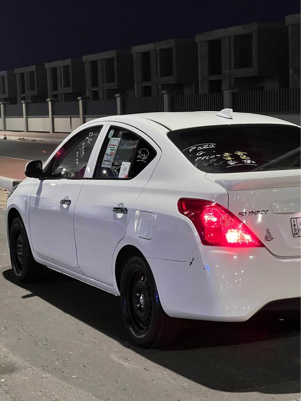 السلام عليكم نيسان صني مديل 2024 هندي ام لبليته زركه شباك جديد سياره كفاله عامه من البارد ومن صبغ ومن تبديل كلش جديده سياره بيهه طخه كلش بصيطيه. بلجاملغ وباقي كفاله عامه رقم اربيل  سنويه ال2029 بسم شركة تريد وكاله تريد تحويل مدوشمه عام ارضيه وكشنات وصندوق سياره تراي  يخبل سعرهه 127 مكاني بصره القبله رقمي *********** البصرة, العراق
