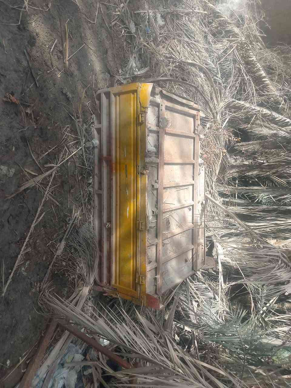 سلام عليكم بدي ستوته فرس وكسن لطش شغال البدي نضيف اكسن هوه ويلاته مكاني الهويهر سعرهن ثينهن 150.
***********
