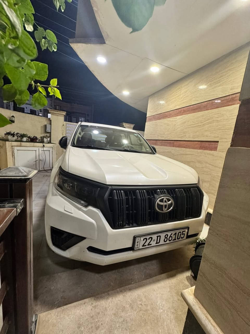 � للبيع تويوتا برادو 2023 فئة TXS – ميد نايت (خليجي وكالة ساز) 🔴
📍 الموقع: ديالى
📞 للتواصل: *********** واتساب

▪️ الموديل: 2023
▪️ الفئة: TXS ميد نايت
▪️ خليجي وكالة ساز
▪️ ضمان 3 سنوات
▪️ كفالة عامة
▪️ ماشية: 42 ألف كم فقط
▪️ السيارة فول 1/1
▪️ رقم اربيل الجديد

⚙️ المواصفات:
✔️ محرك 6 سلندر 4000cc
✔️ فورويل (دفع رباعي)
✔️ تشغيل عن بعد
✔️ بصمة عدد 2
✔️ فتحة سقف (سلايد)
✔️ كراسي كهرباء وجلد
✔️ تبريد كراسي 3 مراحل
✔️ شاحن وايرلس
✔️ شاشة أصلية مع CarPlay
✔️ لايت زينون دبل عدسة
✔️ السيارة مغلفة نانو سيراميك من شركة
✔️ باقي المواصفات معروفة وما تحتاج تعريف

💰 السعر: 485 ورقة وبي مجال 

🚗 السيارة نظيفة جداً، استعمال شخصي، وما تحتاج أي صرف
جاهزة للفحص والبيع
